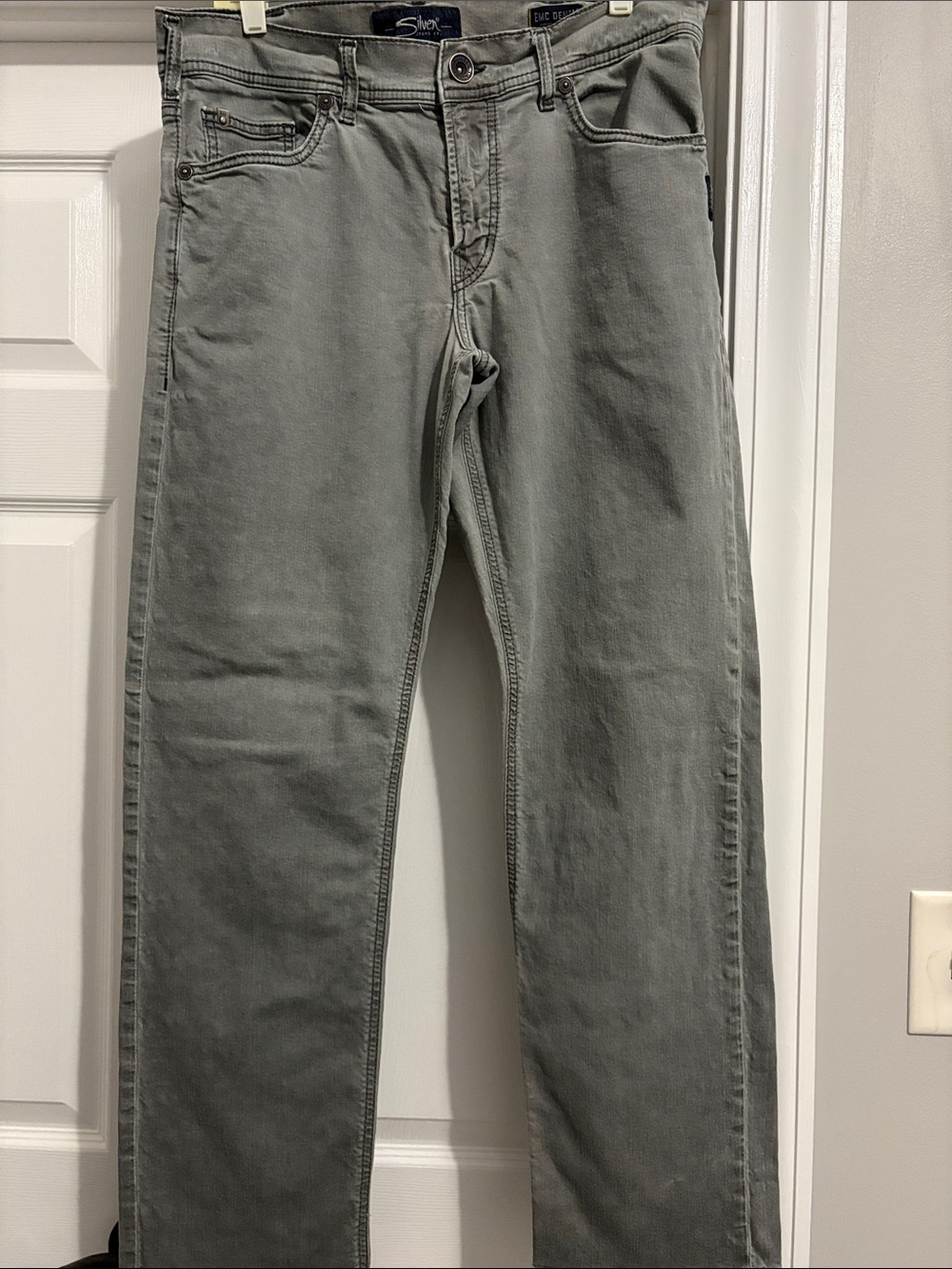 Silver Jeans Men's Straight Jeans in Gray